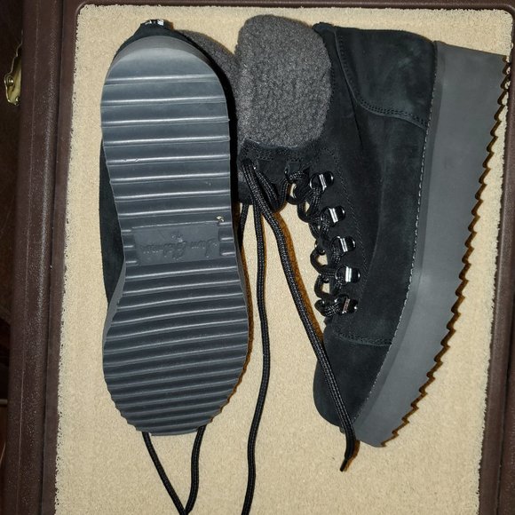 Boots - Picture 1 of 2